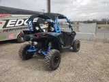 2017 Can-Am MAVERICK DPS 1000R — photo 8 of 8