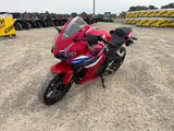 2025 Honda CBR500R ABS — photo 2 of 8