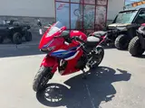 2025 Honda CBR500R ABS — photo 2 of 6