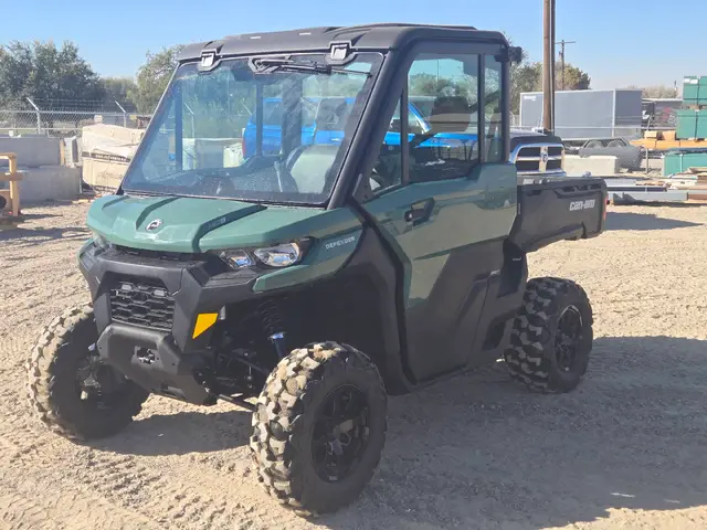 2026 Can-Am DEF DPS CAB HD9