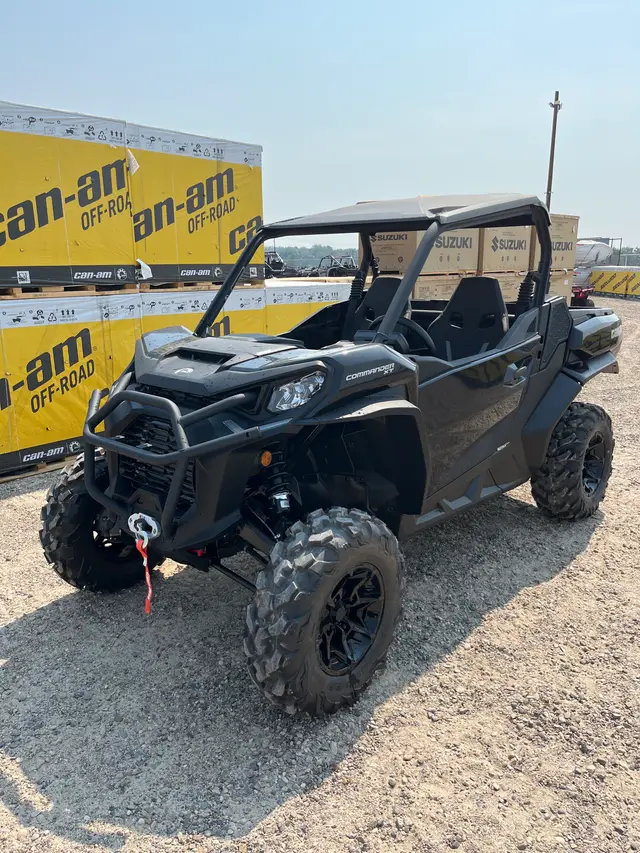 2026 Can-Am COMMANDER XT 700