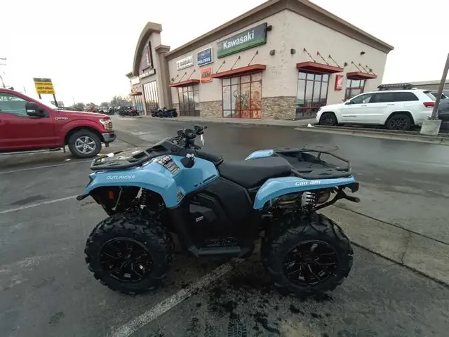 2026 Can-Am OUTLANDER XT 700