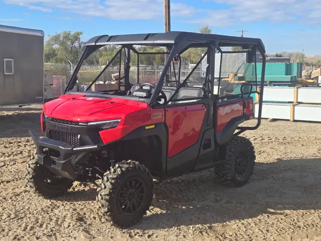 2026 Honda PIONEER 1000-5 DELUXE