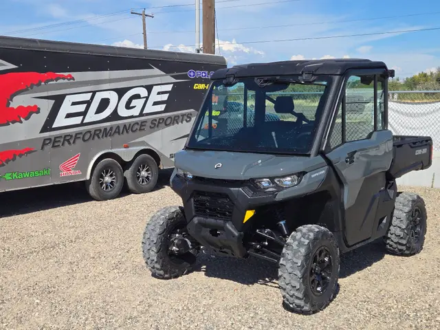 2027 Can-Am DEFENDER DPS CAB HD9