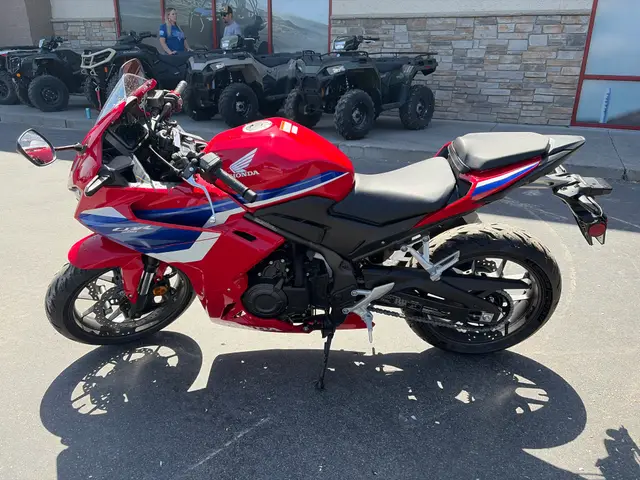 2025 Honda CBR500R ABS