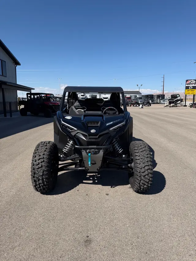 2027 CFMOTO ZFORCE Z10-4
