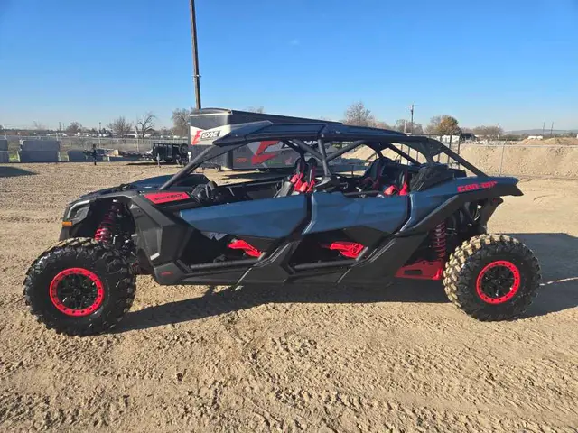 2026 Can-Am MAVERICK MAX XDS 64 TRR